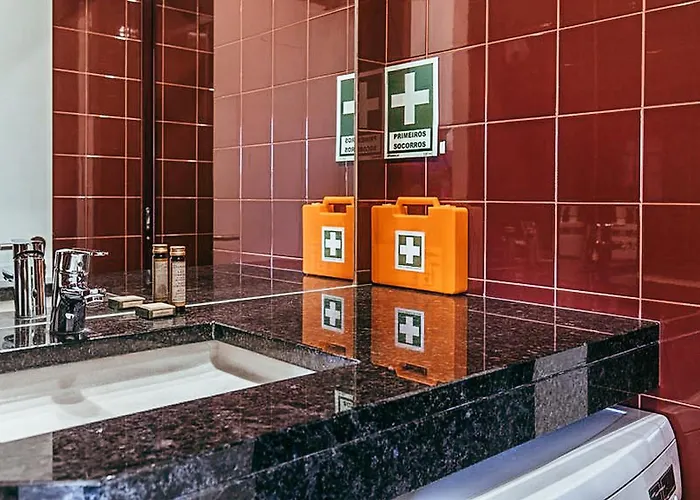 Trendy River View By Gthouse