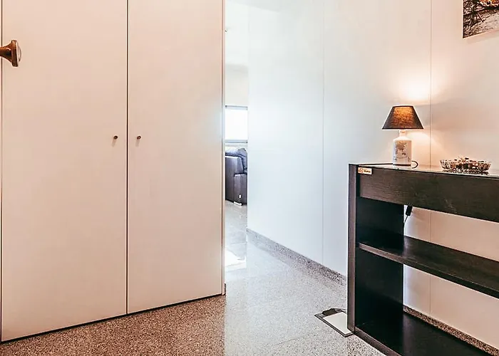 דירה Trendy River View By Gthouse *