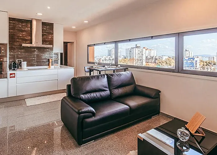 Trendy River View By Gthouse דירה