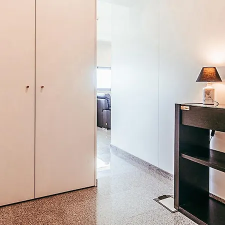 Daire Trendy River View By Gthouse *